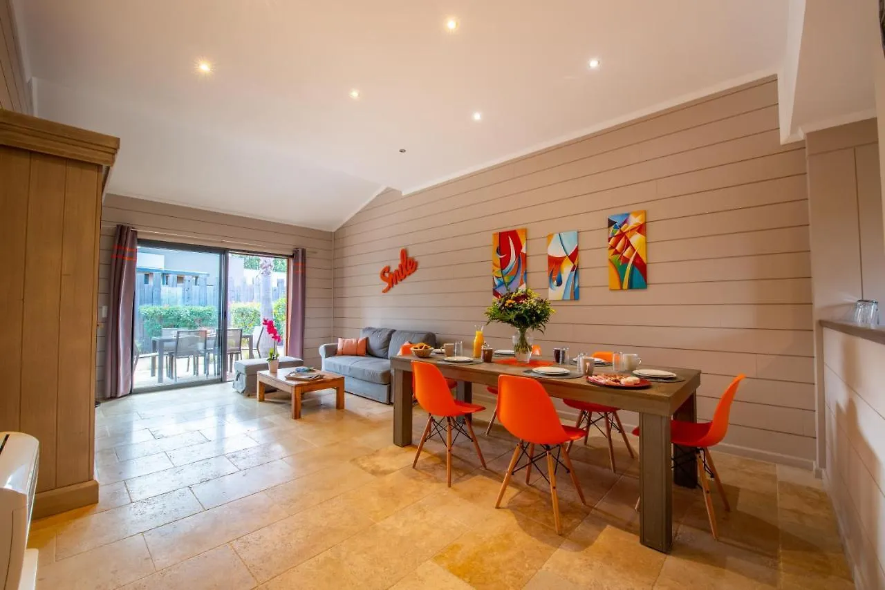 Residence Saint Pierre Grimaud 0*,  Frankrijk